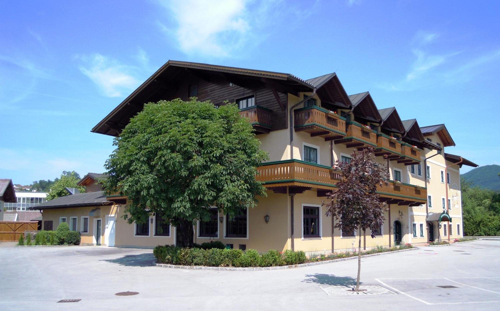 Hotel Gasthof Der Jagerwirt Bergheim Exterior photo