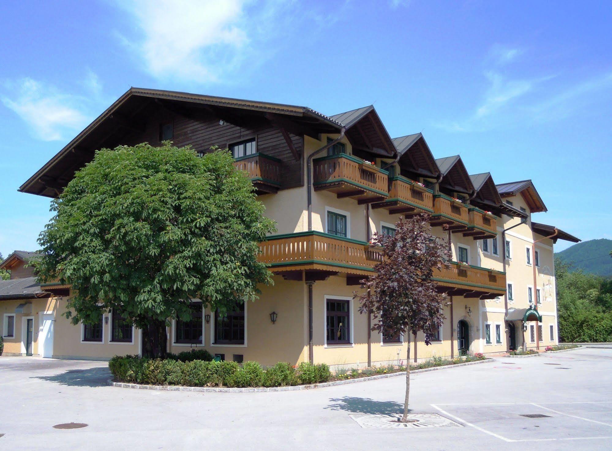 Hotel Gasthof Der Jagerwirt Bergheim Exterior photo